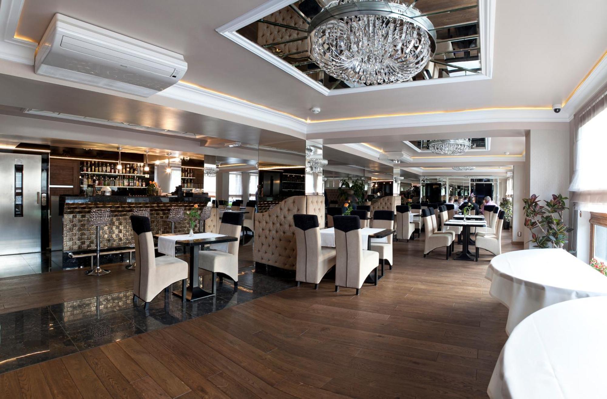 M Hotel סוסנוביץ' מראה פנימי תמונה
