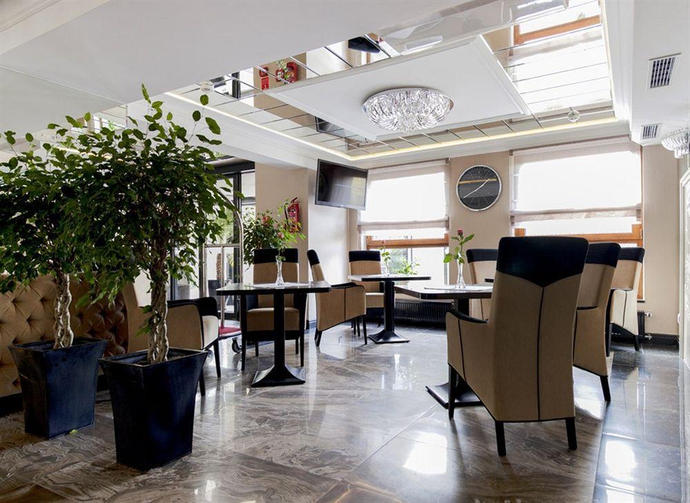M Hotel סוסנוביץ' מראה חיצוני תמונה